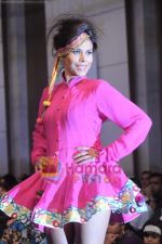 at Gitanjali Tour De India fashion  show in Trident, Mumbai on 6th Feb 2011 (258).JPG